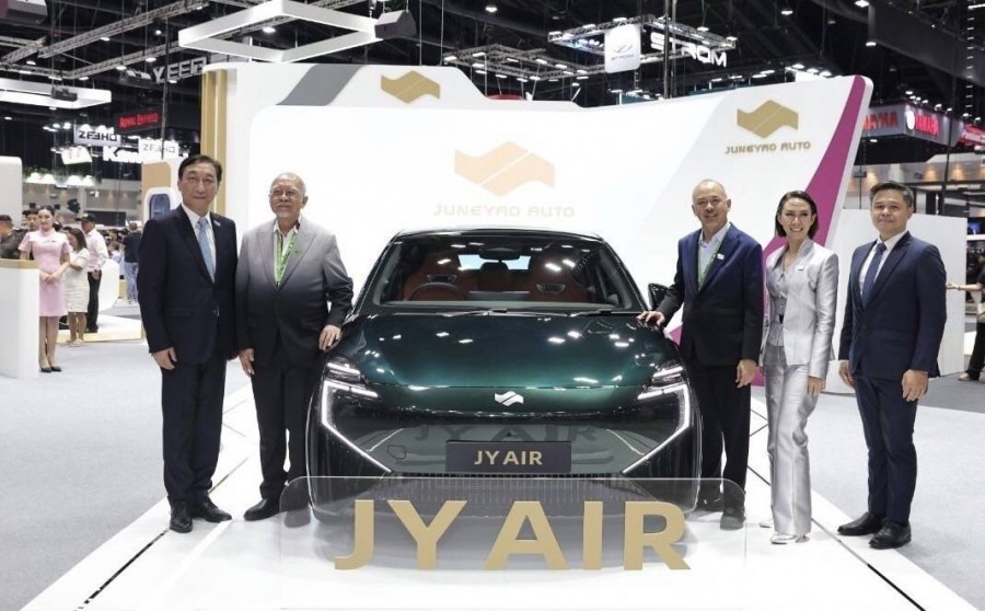 ร่วมยลโฉม JY AIR รถยนต์ไฟฟ้าอัจฉริยะแห่งอนาคต ครั้งแรกในงาน Thailand Motor Expo 2024 29 พฤศจิกายน ถึง 10 ธันวาคมนี้ ที่บูธ B17 อิมแพ็ค ชาเลนเจอร์ เมืองทองธานี