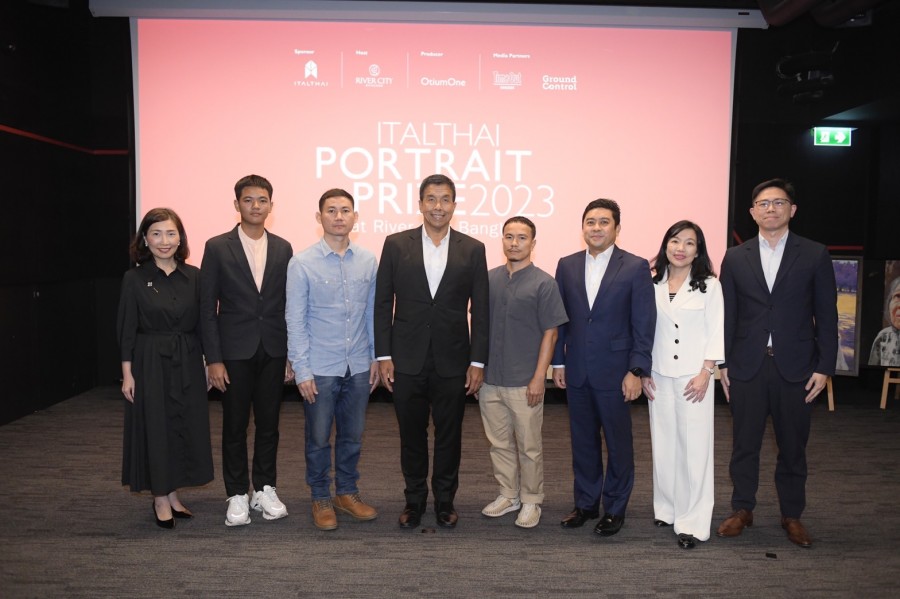 ริเวอร์ ซิตี้ แบงค็อก ร่วมกับ กลุ่มบริษัทอิตัลไทย จัดงานประกาศผลรางวัล “Italthai Portrait Prize 2023” การแข่งขันประกวดภาพวาดพอร์ตเทรตระดับชาติ โดยมี คุณชัชชาติ สิทธิพันธุ์ ผู้ว่าราชการกรุงเทพมหานคร ร่วมประกาศผลและมอบรางวัลแก่ผู้ชนะ