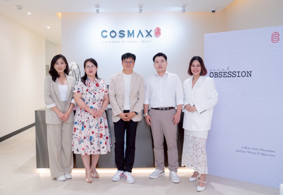 COSMAX โรงงานผลิตเครื่องสำอาง และน้ำหอม เบอร์หนึ่งจากประเทศเกาหลี จัดงาน “Scent Workshop 2025” ชวนค้นหากลิ่นน้ำหอมประจำตัวกลิ่นใหม่ ที่สะท้อนตัวตนให้ชัดเจนยิ่งขึ้น พร้อมอัปเดตเทรนกลิ่นน้ำหอมประจำปี 2025