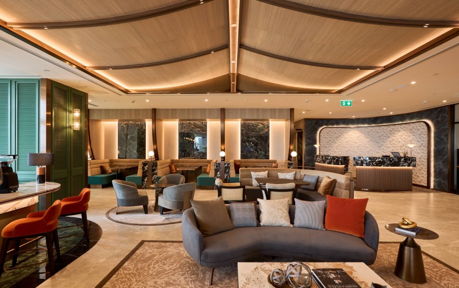 แห่งแรกในไทย “THE COLแห่งแรกในไทย “THE COLLECTIVE One Bangkok” โคเวิร์กกิ้งสเปซระดับลักชัวรี บนพื้นที่ไอคอนิกใจกลางกรุงเทพฯ LECTIVE One Bangkok” โคเวิร์กกิ้งสเปซระดับลักชัวรี บนพื้นที่ไอคอนิกใจกลางกรุงเทพฯ กรุงเทพฯ, 13 สิงหาคม 2568 – เปิดตัวอย่างเป็นทางการครั้งแรกในประเทศไทย